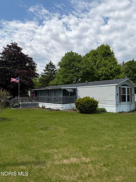 8626 Yawberg Road Whitehouse OH 43571