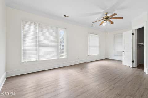 Tiny photo for 2108 Glenwood Avenue, Toledo, OH 43620 (MLS # 10009586)