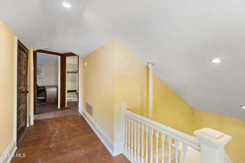 Tiny photo for 2108 Glenwood Avenue, Toledo, OH 43620 (MLS # 10009586)
