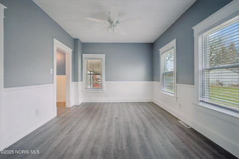 Tiny photo for 2247 Marcy Street, Toledo, OH 43605 (MLS # 10001856)