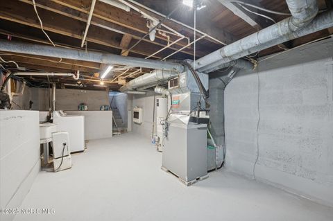 Tiny photo for 2247 Marcy Street, Toledo, OH 43605 (MLS # 10001856)