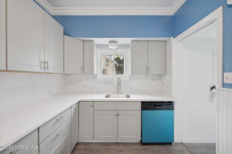 Tiny photo for 2247 Marcy Street, Toledo, OH 43605 (MLS # 10001856)