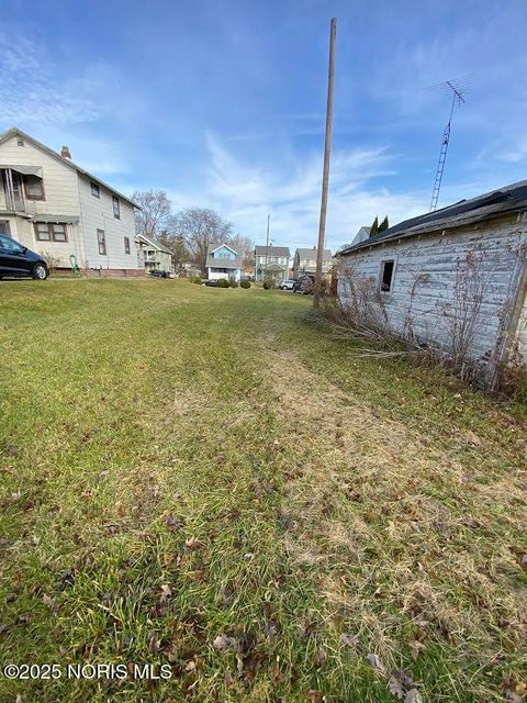 Tiny photo for 1749 Milburn Avenue, Toledo, OH 43606 (MLS # 10001992)