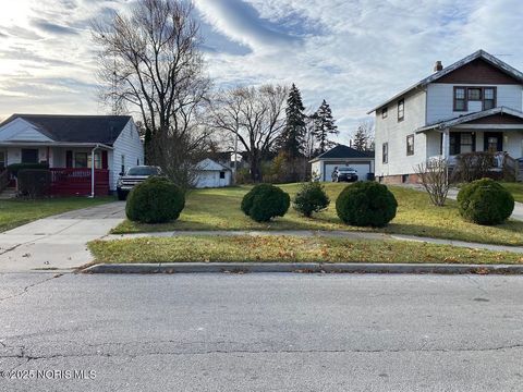 Tiny photo for 1749 Milburn Avenue, Toledo, OH 43606 (MLS # 10001992)