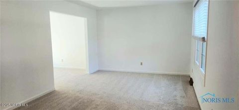 Tiny photo for 4237 Brogan Drive, Toledo, OH 43614 (MLS # 10002238)