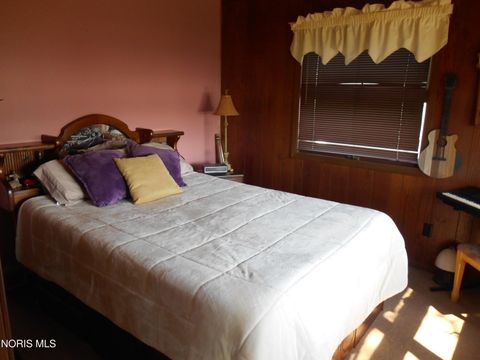 Tiny photo for 527 Catherine Drive, Liberty Center, OH 43532 (MLS # 10006143)