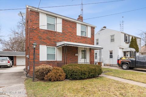 Tiny photo for 706 W Gramercy Avenue, Toledo, OH 43612 (MLS # 10002021)