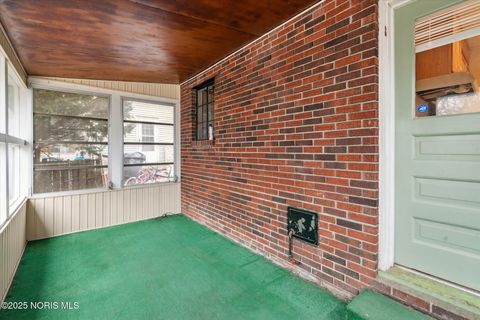 Tiny photo for 706 W Gramercy Avenue, Toledo, OH 43612 (MLS # 10002021)