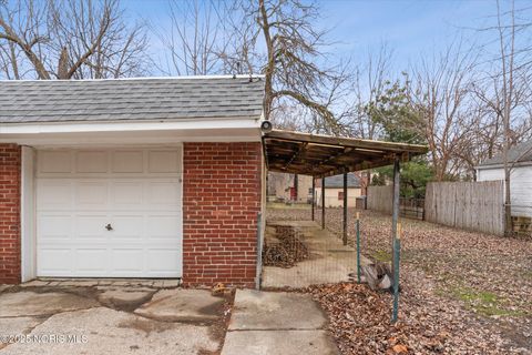 Tiny photo for 706 W Gramercy Avenue, Toledo, OH 43612 (MLS # 10002021)