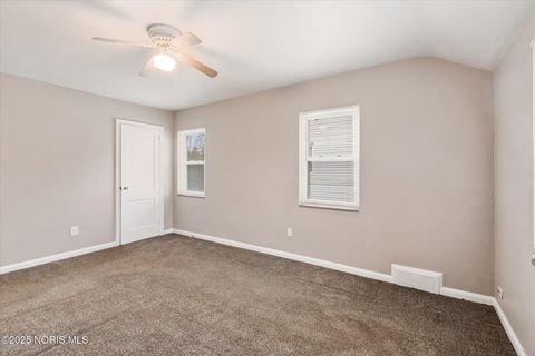 Tiny photo for 706 W Gramercy Avenue, Toledo, OH 43612 (MLS # 10002021)