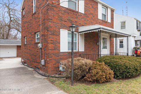 Tiny photo for 706 W Gramercy Avenue, Toledo, OH 43612 (MLS # 10002021)