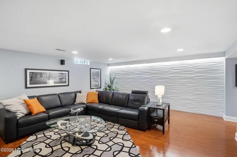 Tiny photo for 2402 Cheshire Woods Road, Toledo, OH 43617 (MLS # 10003126)