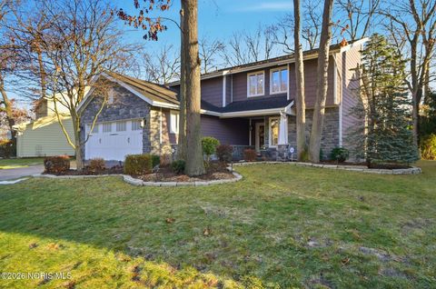 Tiny photo for 2402 Cheshire Woods Road, Toledo, OH 43617 (MLS # 10003126)
