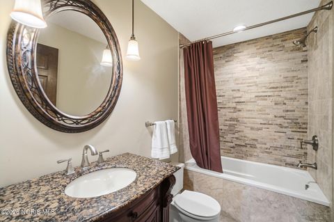 Tiny photo for 2402 Cheshire Woods Road, Toledo, OH 43617 (MLS # 10003126)