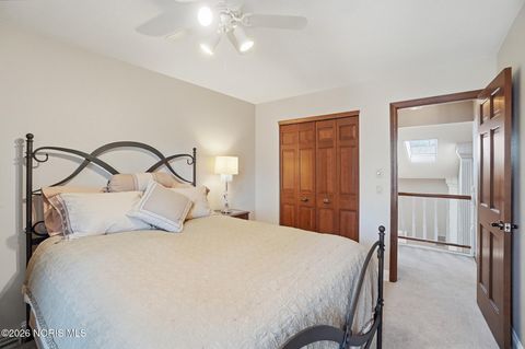 Tiny photo for 2402 Cheshire Woods Road, Toledo, OH 43617 (MLS # 10003126)