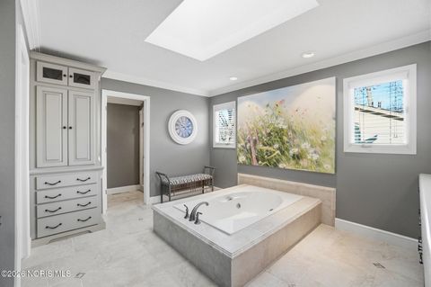 Tiny photo for 2402 Cheshire Woods Road, Toledo, OH 43617 (MLS # 10003126)