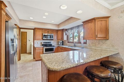 Tiny photo for 2402 Cheshire Woods Road, Toledo, OH 43617 (MLS # 10003126)