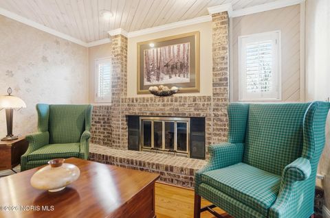 Tiny photo for 2402 Cheshire Woods Road, Toledo, OH 43617 (MLS # 10003126)