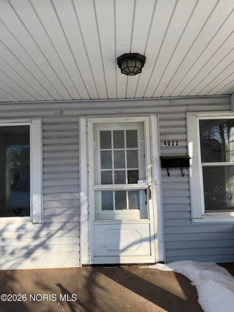 Photo of 4022 Parrakeet Avenue, Toledo, OH 43612 (MLS # 10003943)