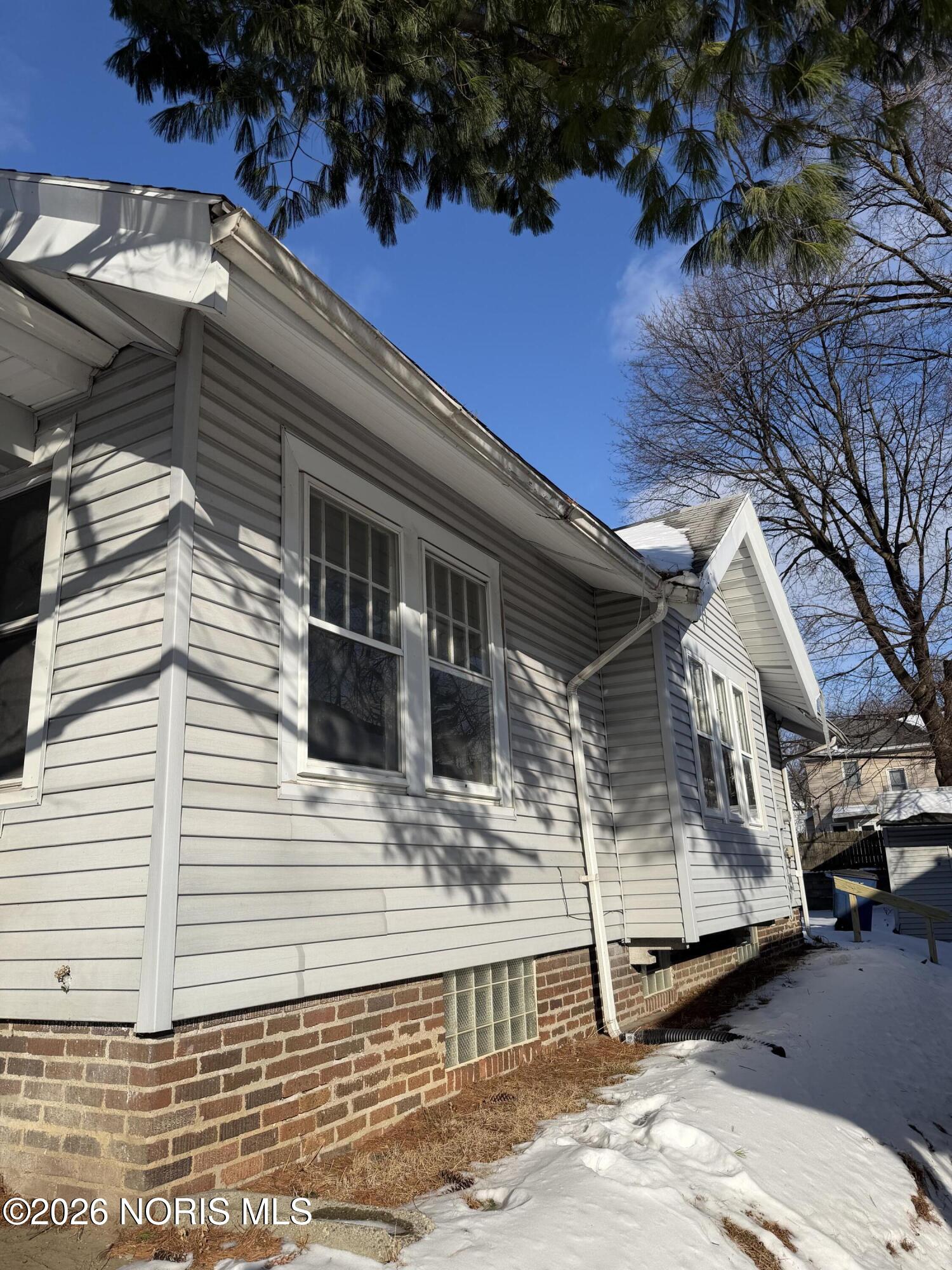 4022 Parrakeet Avenue