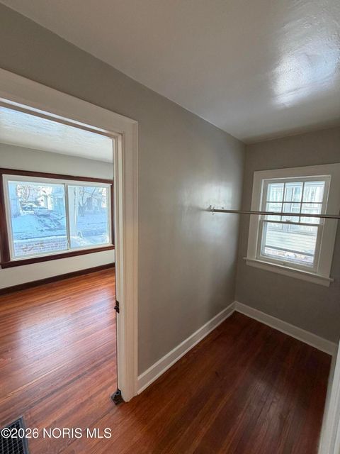 Tiny photo for 4022 Parrakeet Avenue, Toledo, OH 43612 (MLS # 10003943)