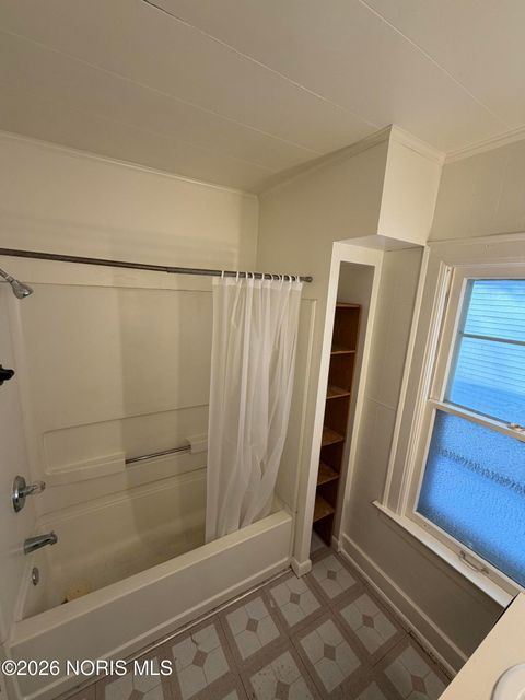 Tiny photo for 4022 Parrakeet Avenue, Toledo, OH 43612 (MLS # 10003943)