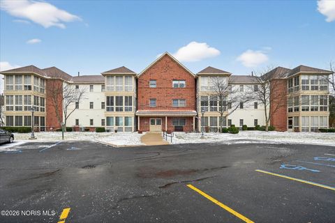 Photo of 4730 Glendale Avenue #Unit 310, Toledo, OH 43614 (MLS # 10002696)