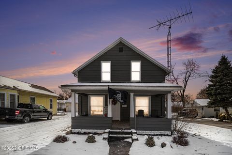 205 W 4th Street Genoa OH 43430