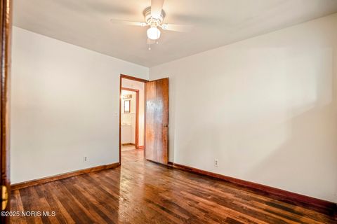 Tiny photo for 4807 Brott Road, Toledo, OH 43613 (MLS # 10000649)