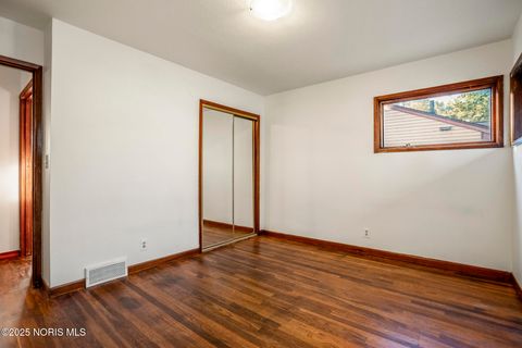 Tiny photo for 4807 Brott Road, Toledo, OH 43613 (MLS # 10000649)