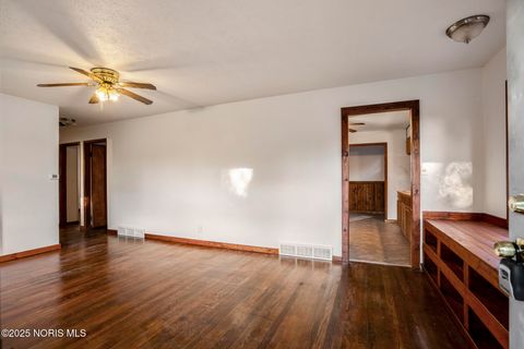 Tiny photo for 4807 Brott Road, Toledo, OH 43613 (MLS # 10000649)