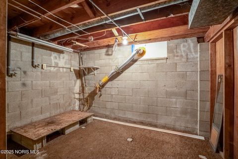 Tiny photo for 4807 Brott Road, Toledo, OH 43613 (MLS # 10000649)