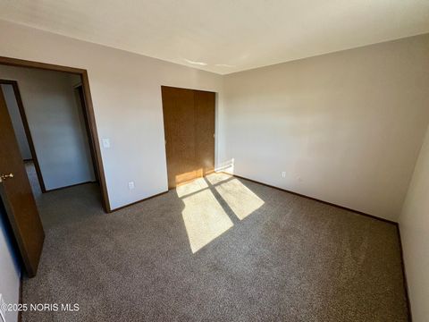 Tiny photo for 184 Gibson Court, Tiffin, OH 44883 (MLS # 10001769)