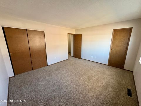 Tiny photo for 184 Gibson Court, Tiffin, OH 44883 (MLS # 10001769)