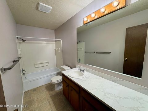 Tiny photo for 184 Gibson Court, Tiffin, OH 44883 (MLS # 10001769)