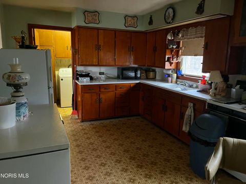 Tiny photo for 5835 County Road 10, Delta, OH 43515 (MLS # 10005440)