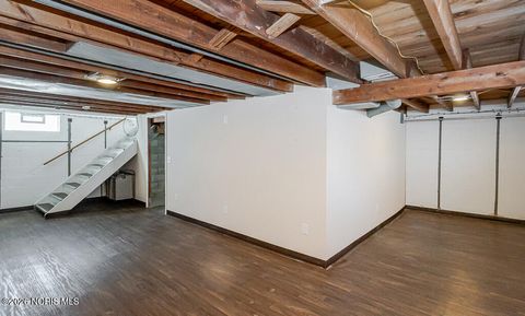 Tiny photo for 2426 106th Street, Toledo, OH 43611 (MLS # 10003933)