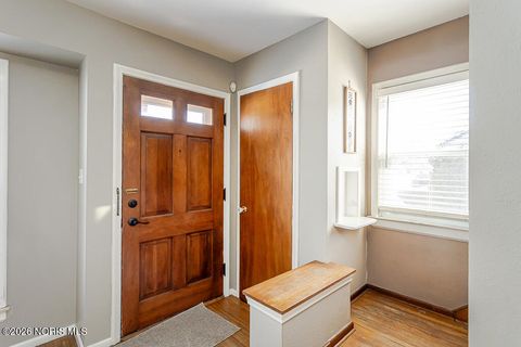 Tiny photo for 2426 106th Street, Toledo, OH 43611 (MLS # 10003933)