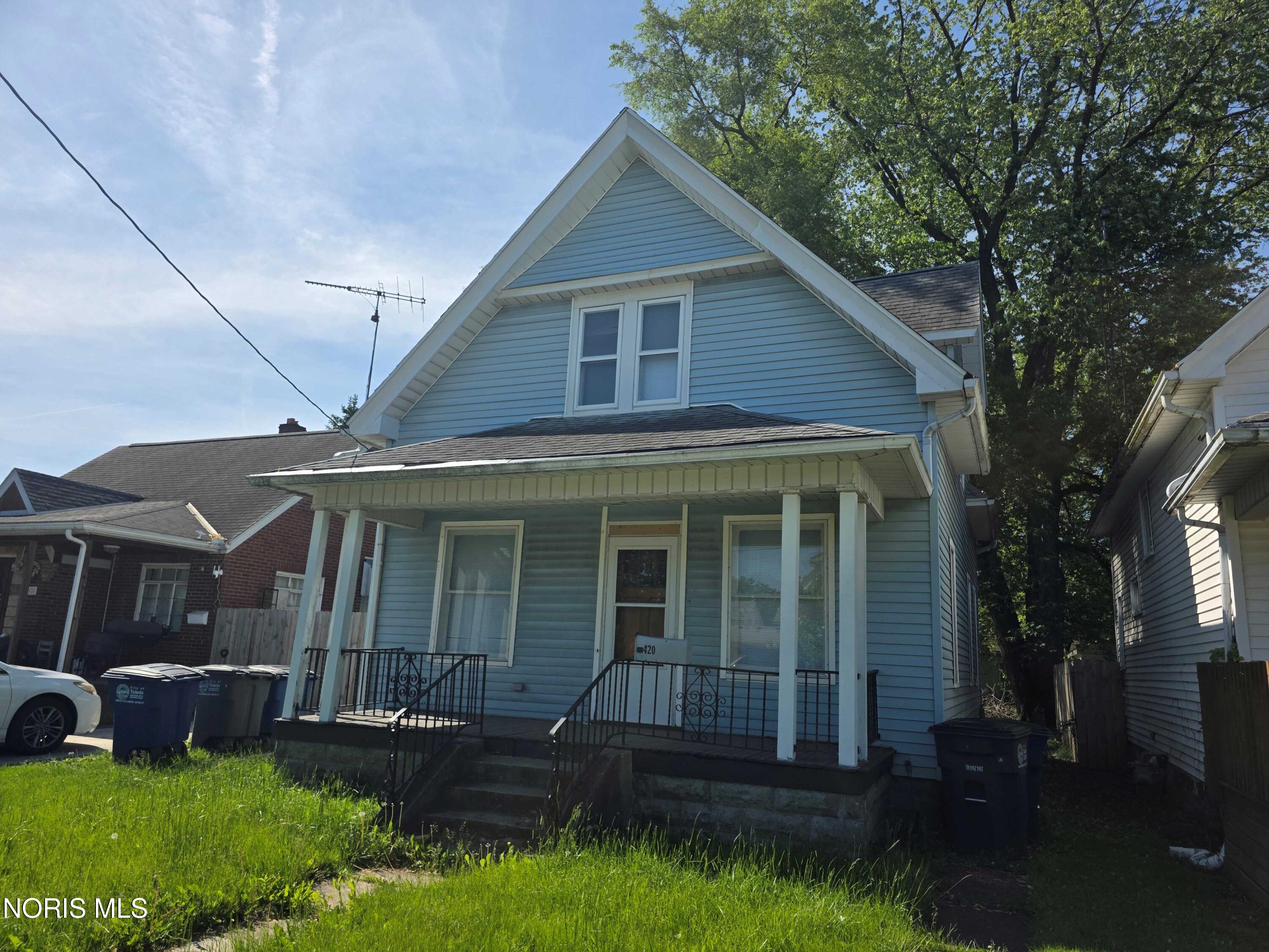 420 E Oakland Street