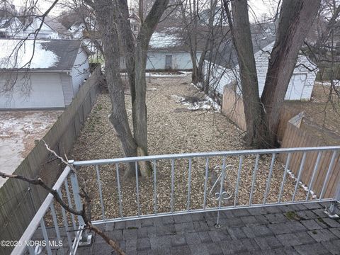 Tiny photo for 420 E Oakland Street, Toledo, OH 43608 (MLS # 10008160)