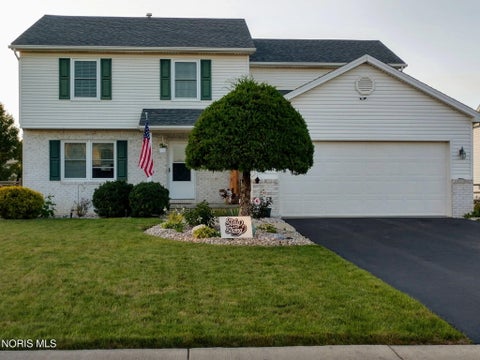 Photo of 6025 Brookestone Village Lane, Sylvania, OH 43560 (MLS # 10014552)