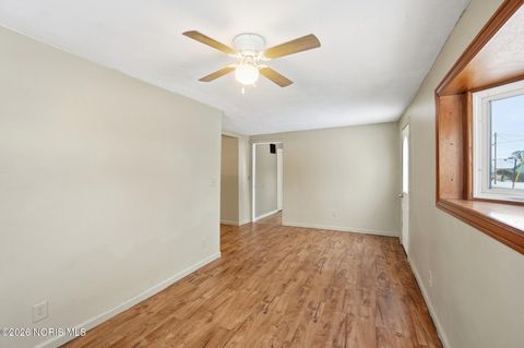 Tiny photo for 719 Davis Street, Findlay, OH 45840 (MLS # 10002778)