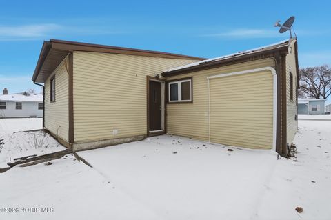 Tiny photo for 719 Davis Street, Findlay, OH 45840 (MLS # 10002778)