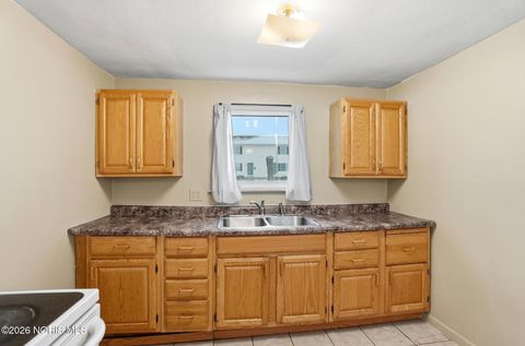 Tiny photo for 719 Davis Street, Findlay, OH 45840 (MLS # 10002778)