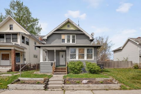 Photo of 2538 Foraker Avenue, Toledo, OH 43609 (MLS # 10006493)