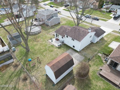 Tiny photo for 1917 Terri Rue, Northwood, OH 43619 (MLS # 10005647)