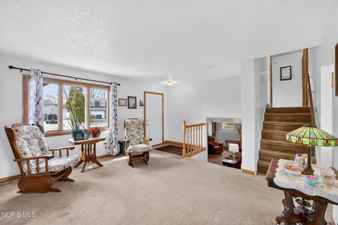 Tiny photo for 1917 Terri Rue, Northwood, OH 43619 (MLS # 10005647)