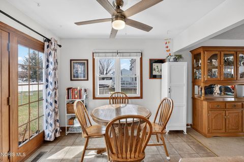 Tiny photo for 1917 Terri Rue, Northwood, OH 43619 (MLS # 10005647)