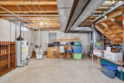 Tiny photo for 1917 Terri Rue, Northwood, OH 43619 (MLS # 10005647)