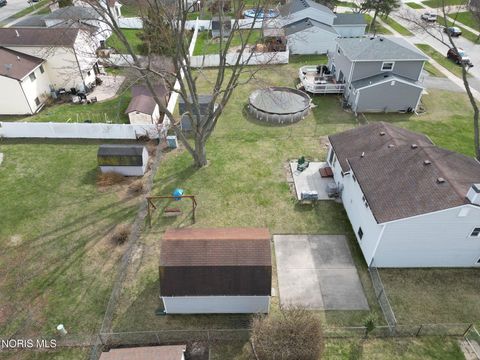 Tiny photo for 1917 Terri Rue, Northwood, OH 43619 (MLS # 10005647)